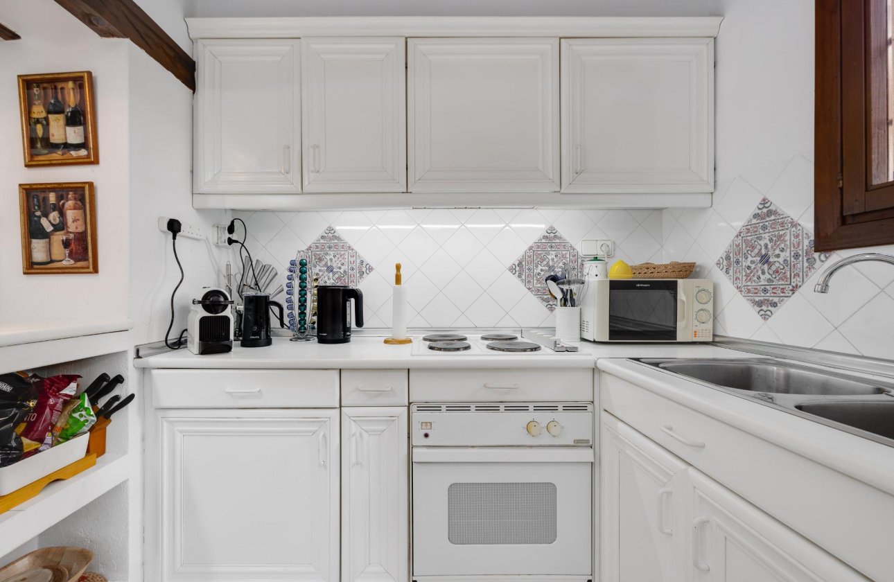 Herverkoop - Appartement -
Torrevieja - Playa de los Locos