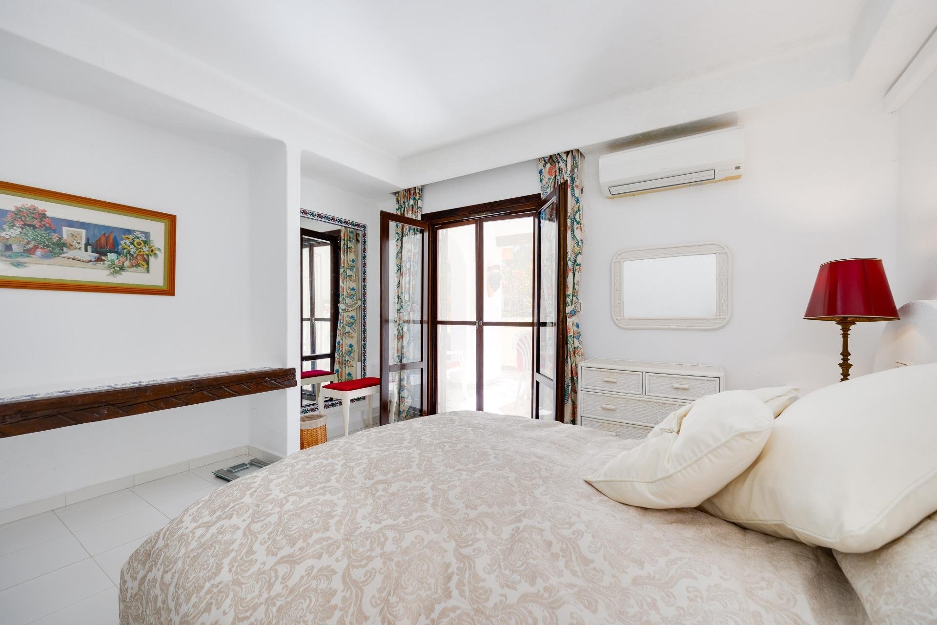 Herverkoop - Appartement -
Torrevieja - Playa de los Locos