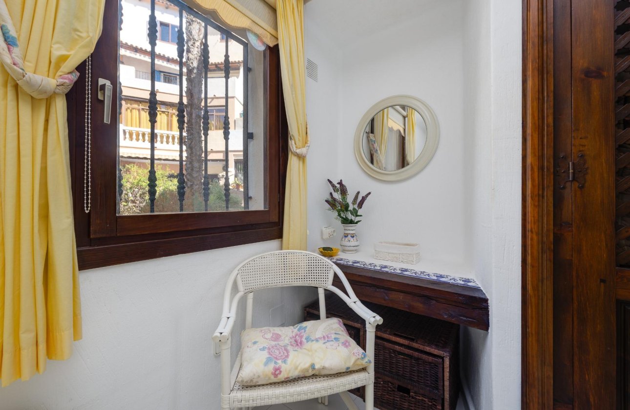 Herverkoop - Appartement -
Torrevieja - Playa de los Locos