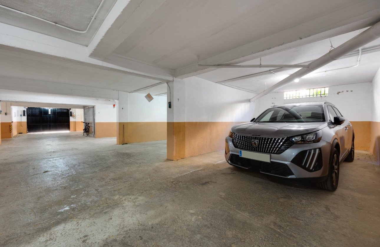 Herverkoop - Appartement -
Torrevieja - Playa de los Locos