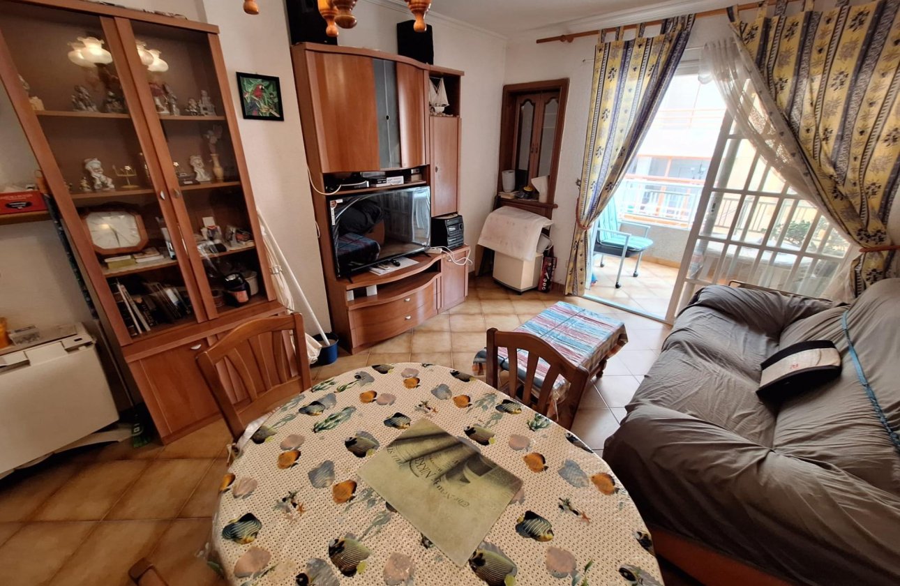 Herverkoop - Appartement -
Torrevieja - Playa de los Locos