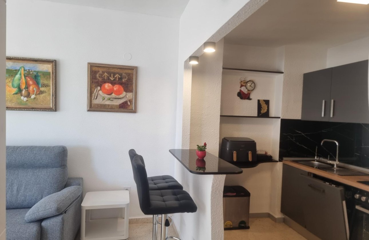 Herverkoop - Appartement -
Torrevieja - Playa de los Locos