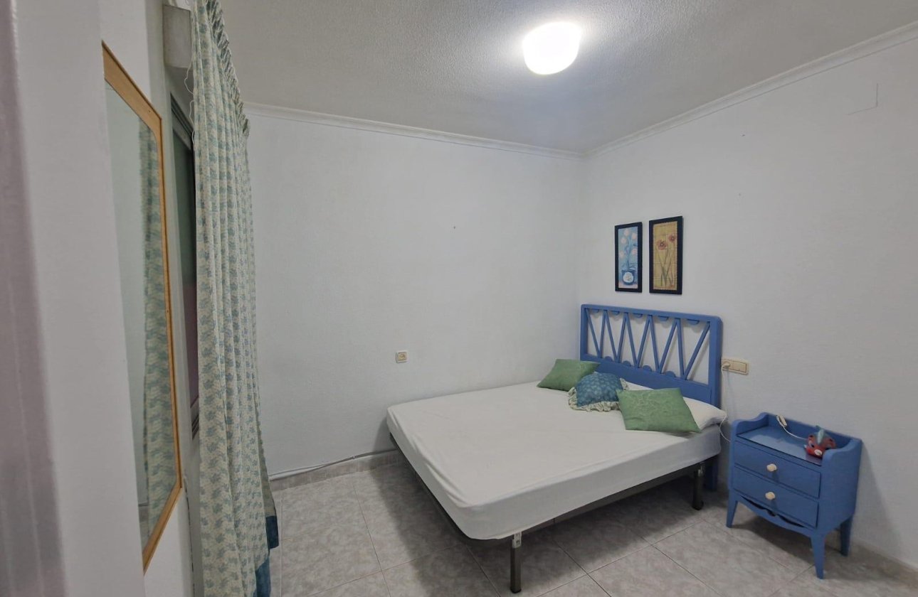 Herverkoop - Appartement -
Torrevieja - Playa de los Locos