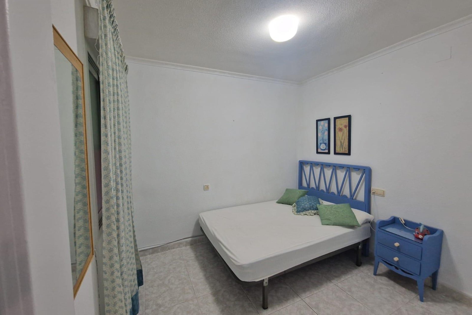 Herverkoop - Appartement -
Torrevieja - Playa de los Locos