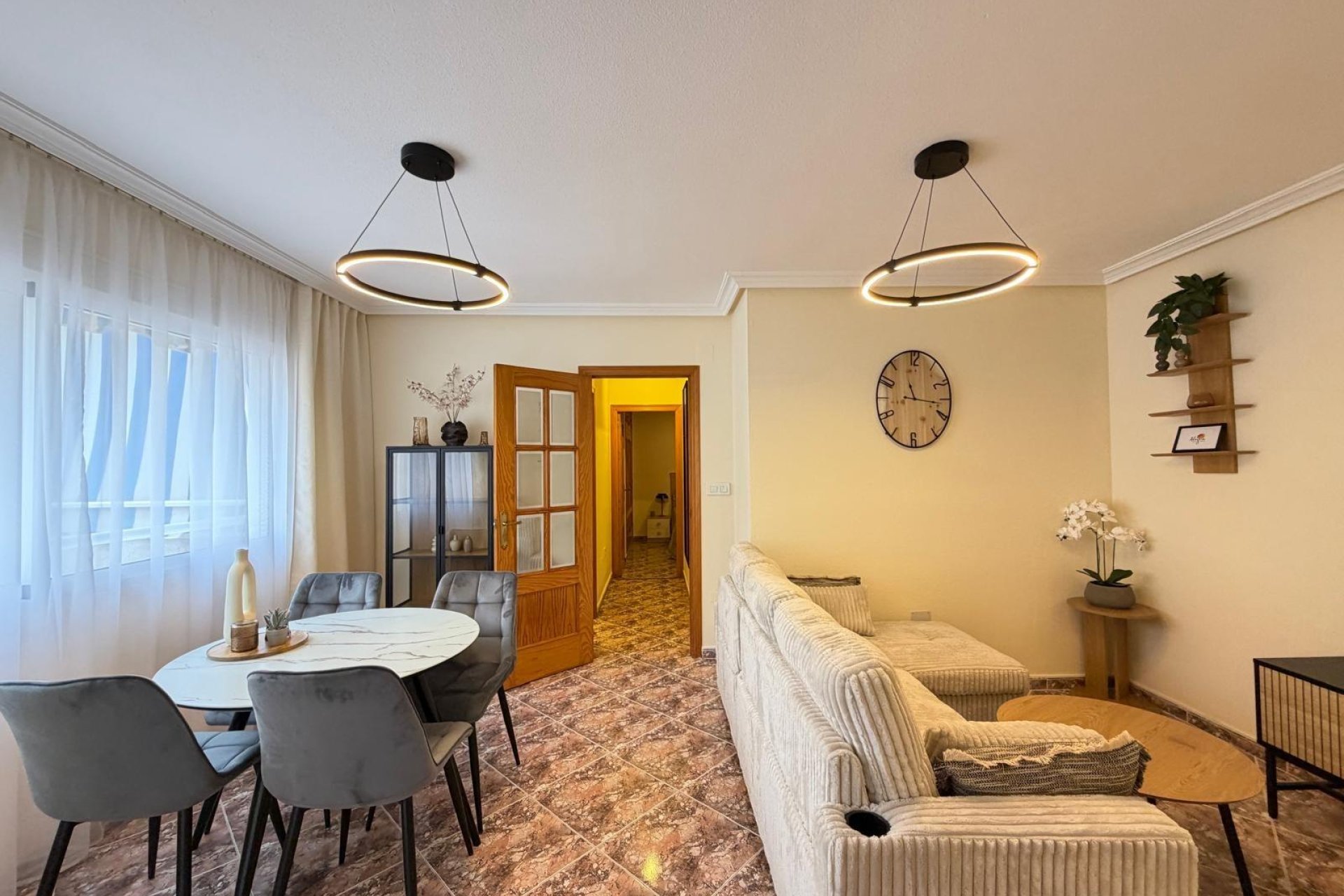 Herverkoop - Appartement -
Torrevieja - Playa de los Locos