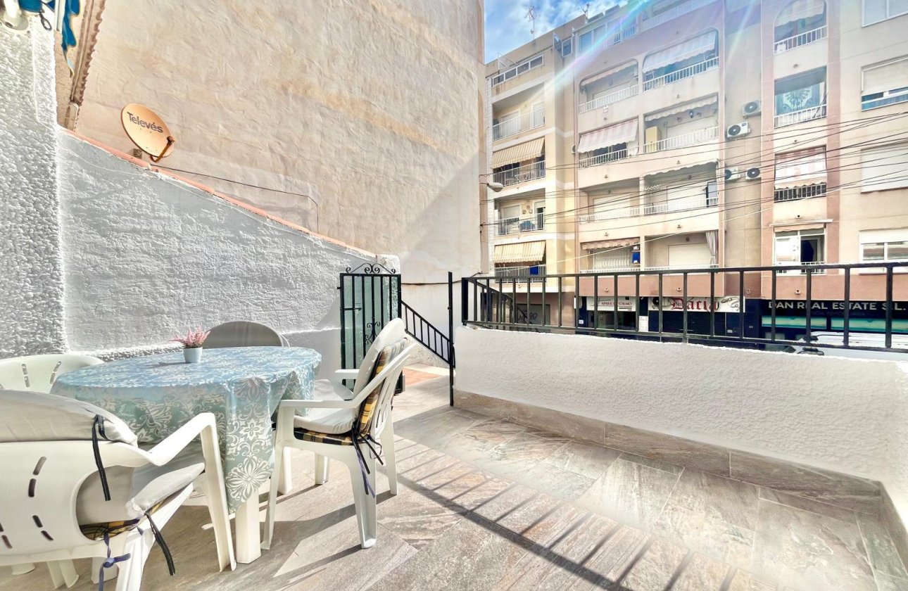 Herverkoop - Appartement -
Torrevieja - Playa de los Locos