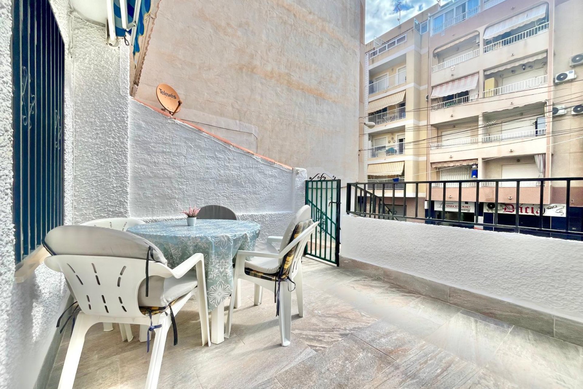 Herverkoop - Appartement -
Torrevieja - Playa de los Locos