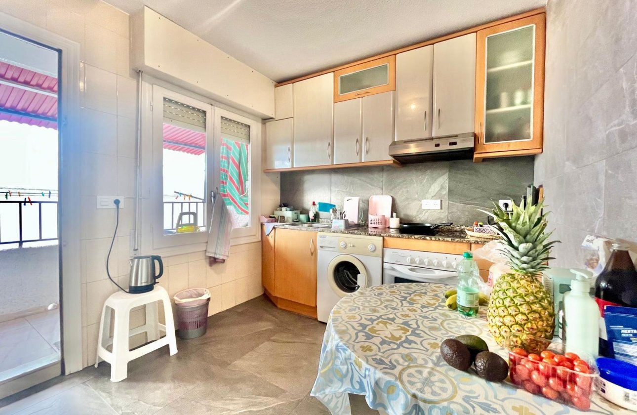 Herverkoop - Appartement -
Torrevieja - Playa de los Locos