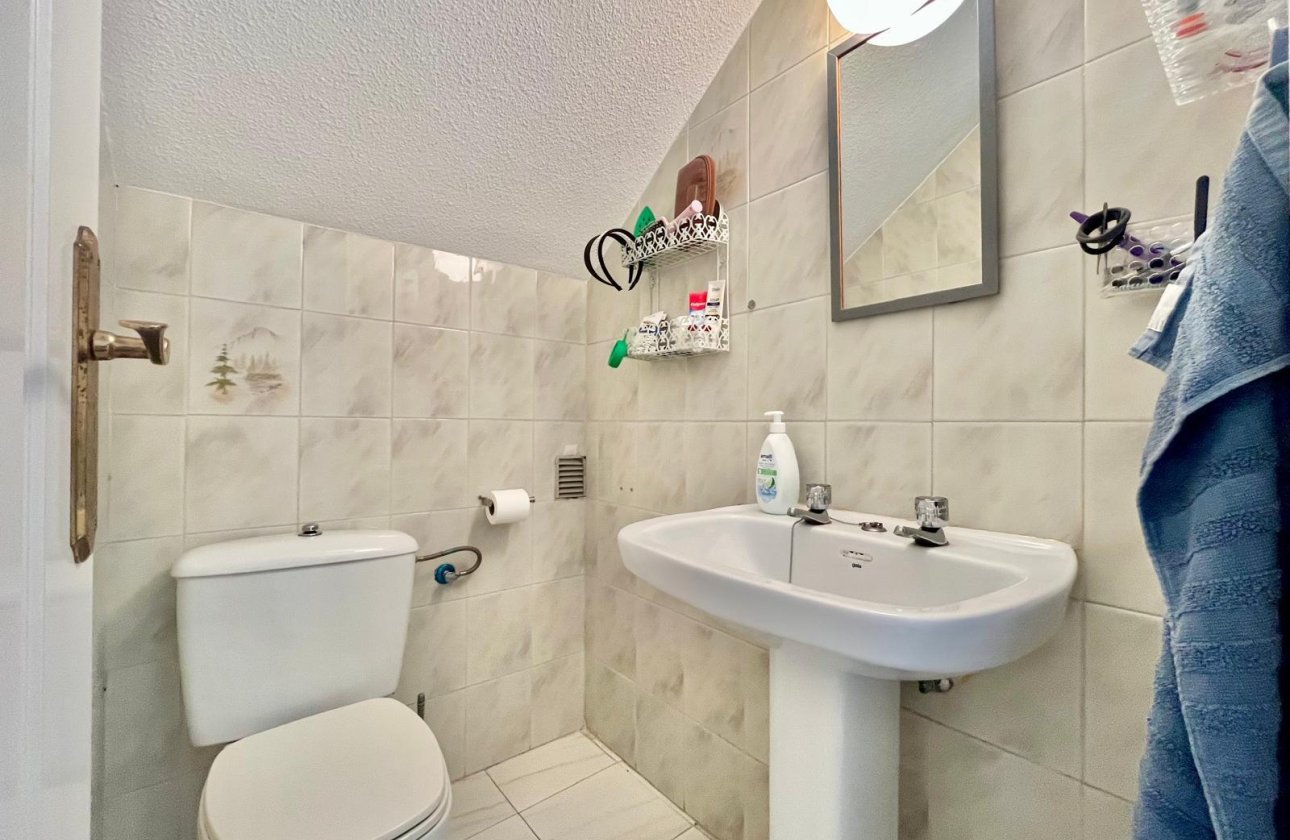 Herverkoop - Appartement -
Torrevieja - Playa de los Locos