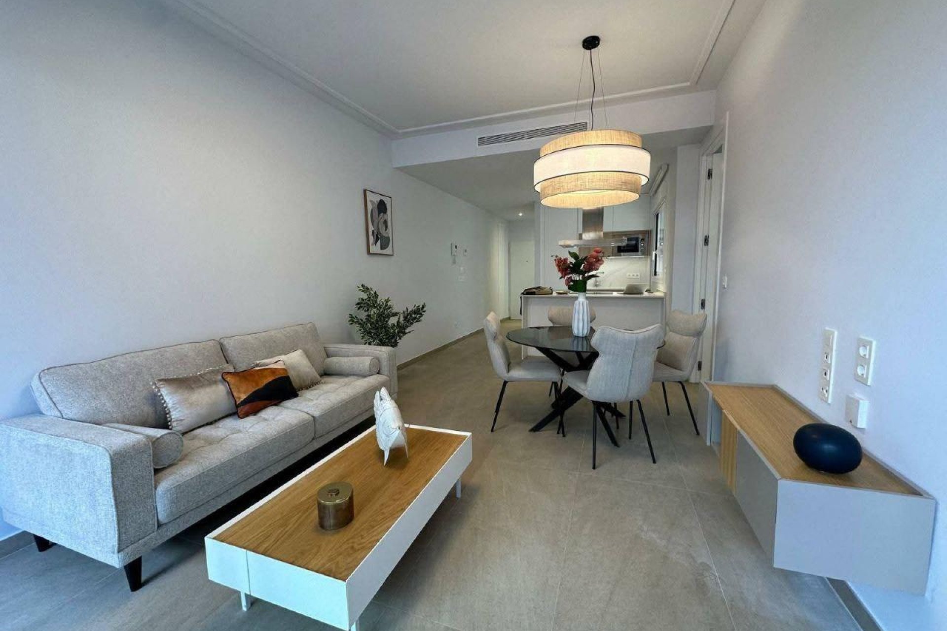Herverkoop - Appartement -
Torrevieja - Playa de los Locos