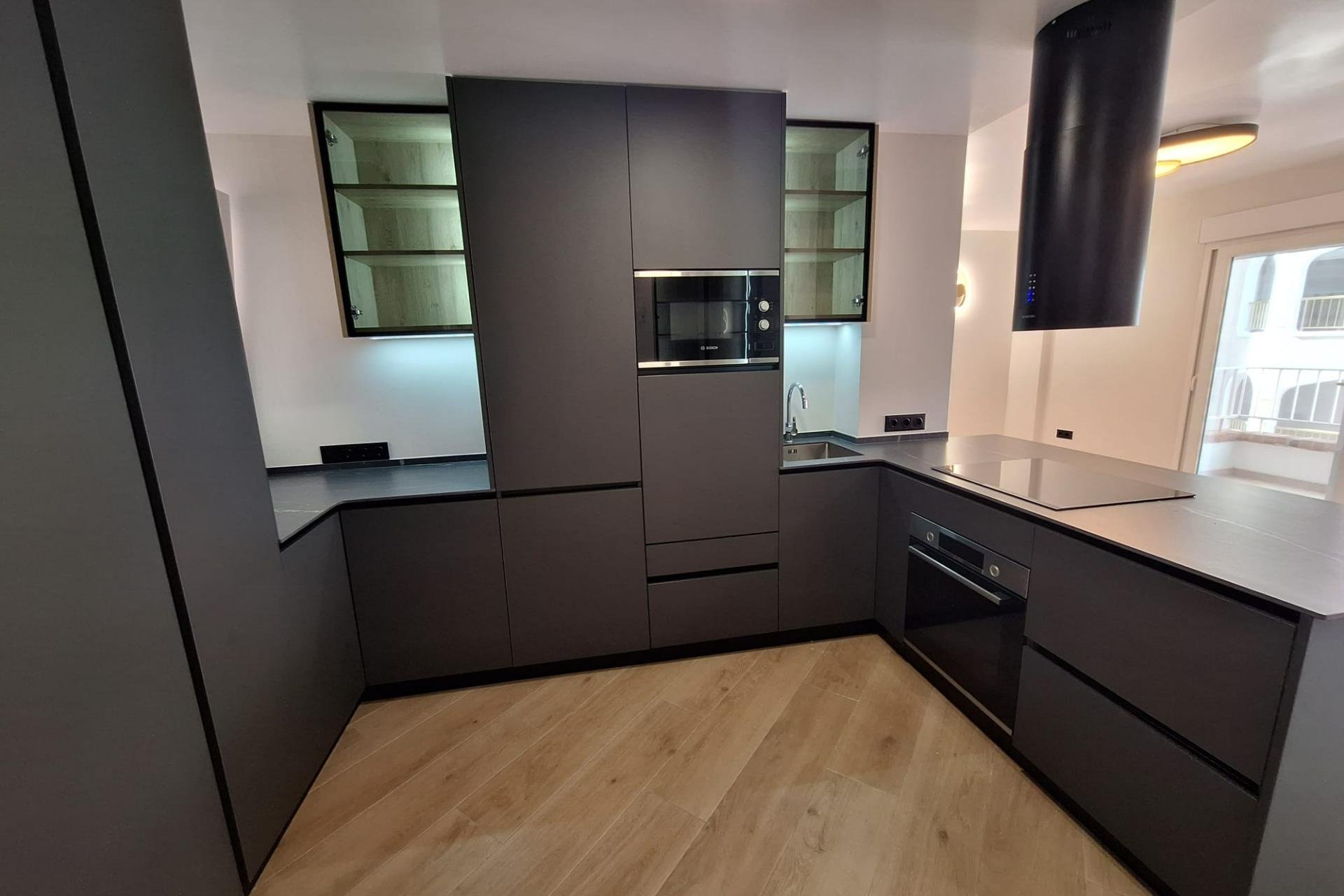 Herverkoop - Appartement -
Torrevieja - Playa de los Locos