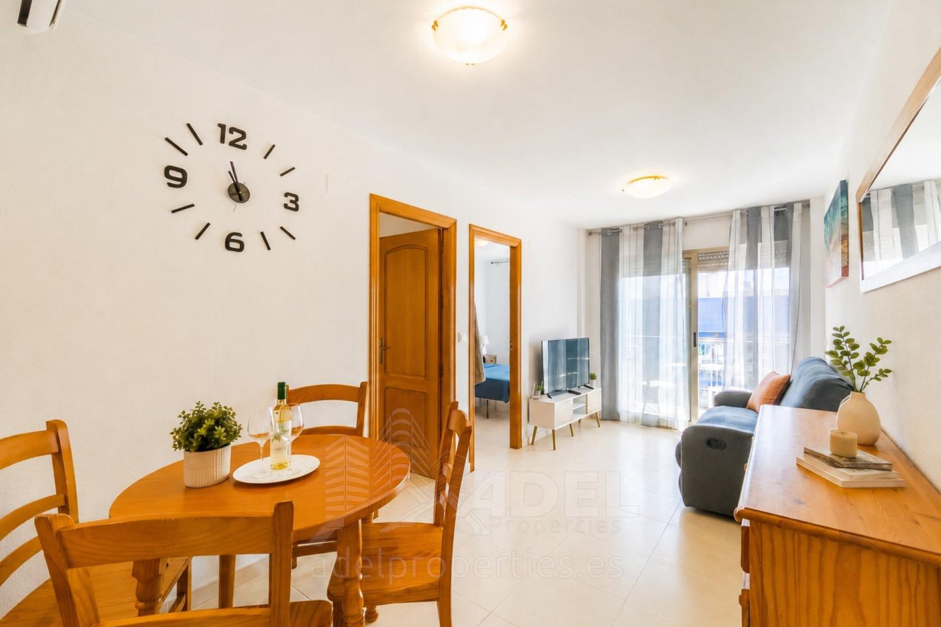 Herverkoop - Appartement -
Torrevieja - Playa de los Locos