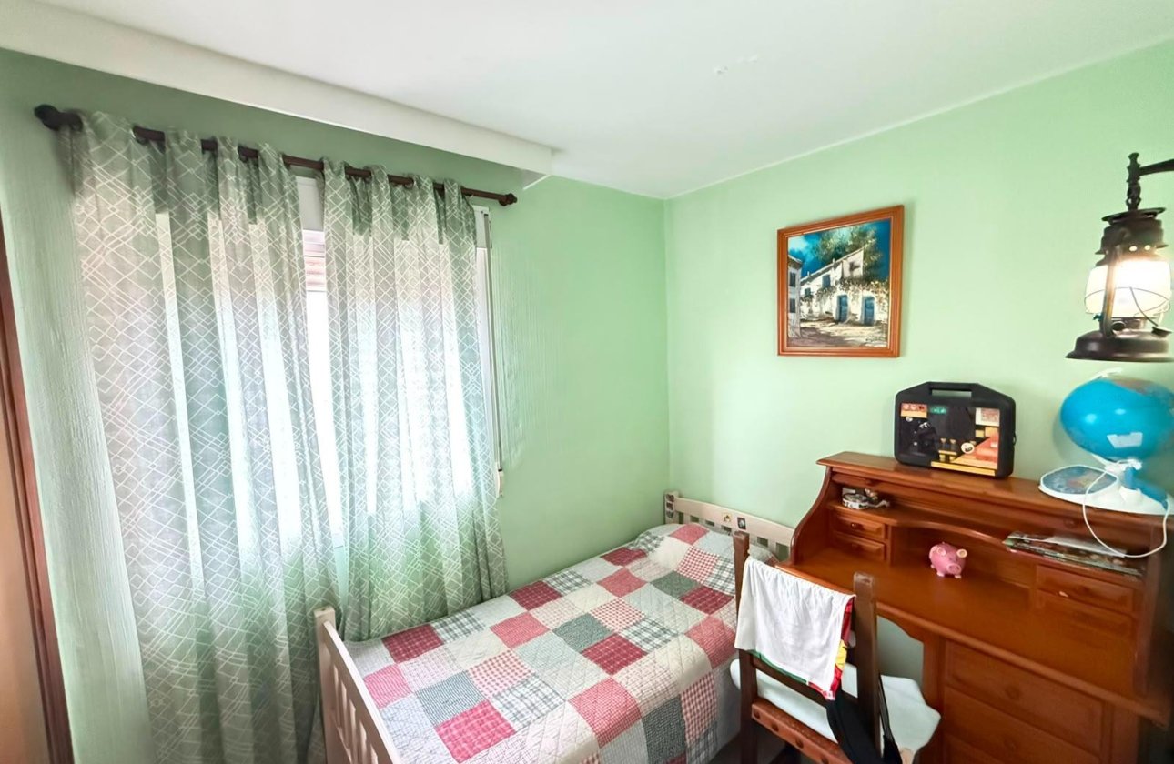 Herverkoop - Appartement -
Torrevieja - Playa de los Locos