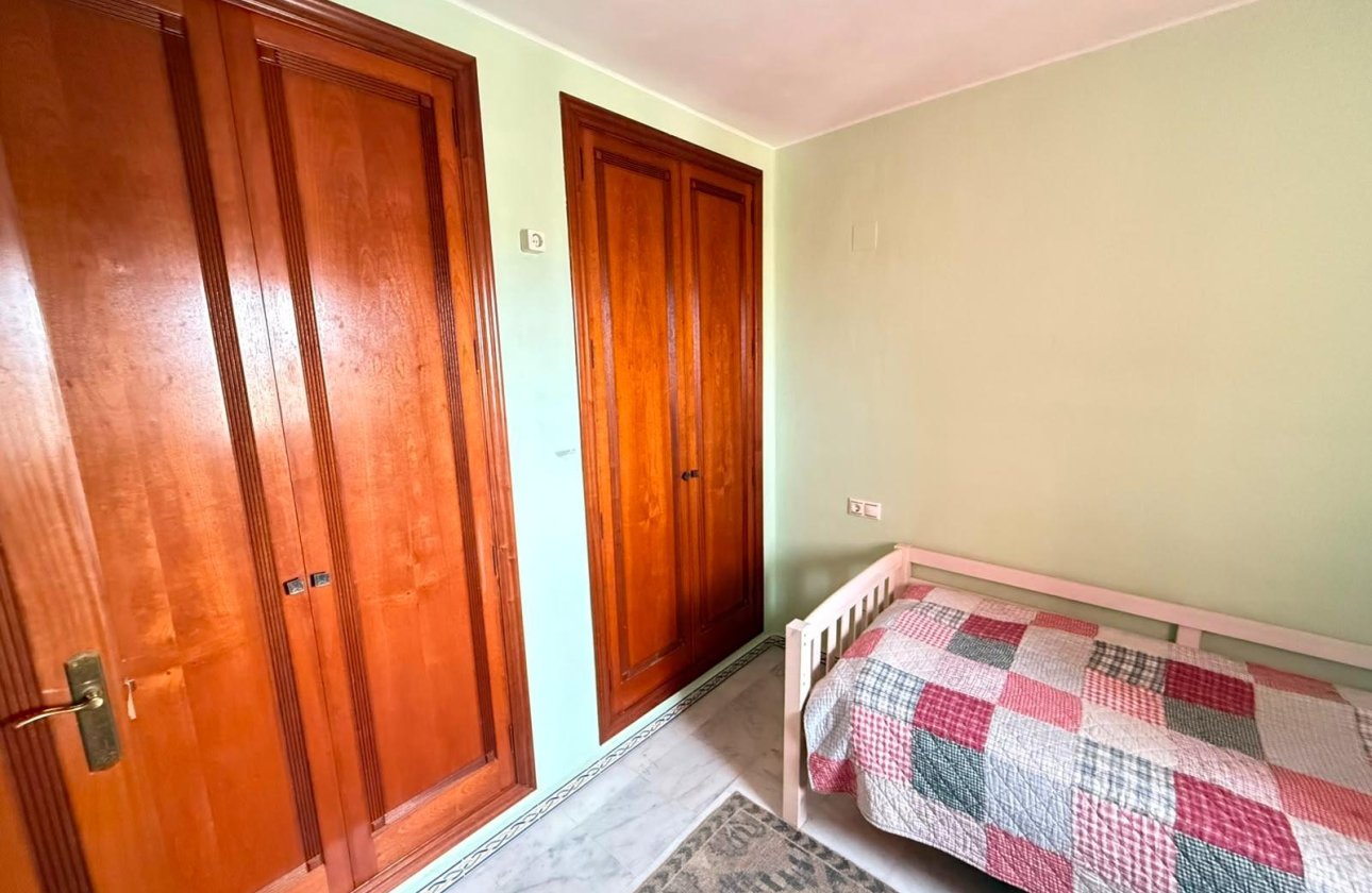 Herverkoop - Appartement -
Torrevieja - Playa de los Locos