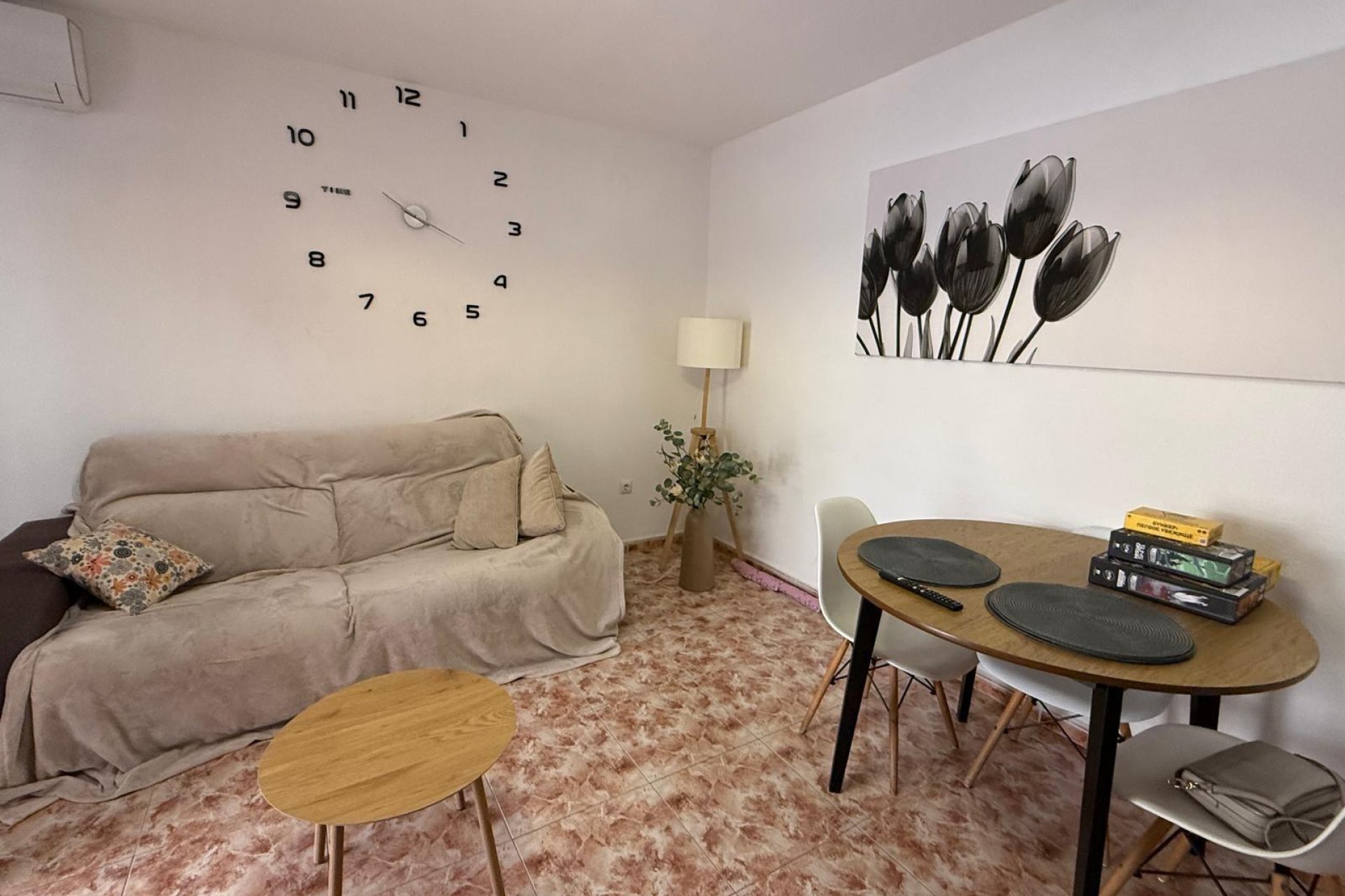 Herverkoop - Appartement -
Torrevieja - Playa de los Locos
