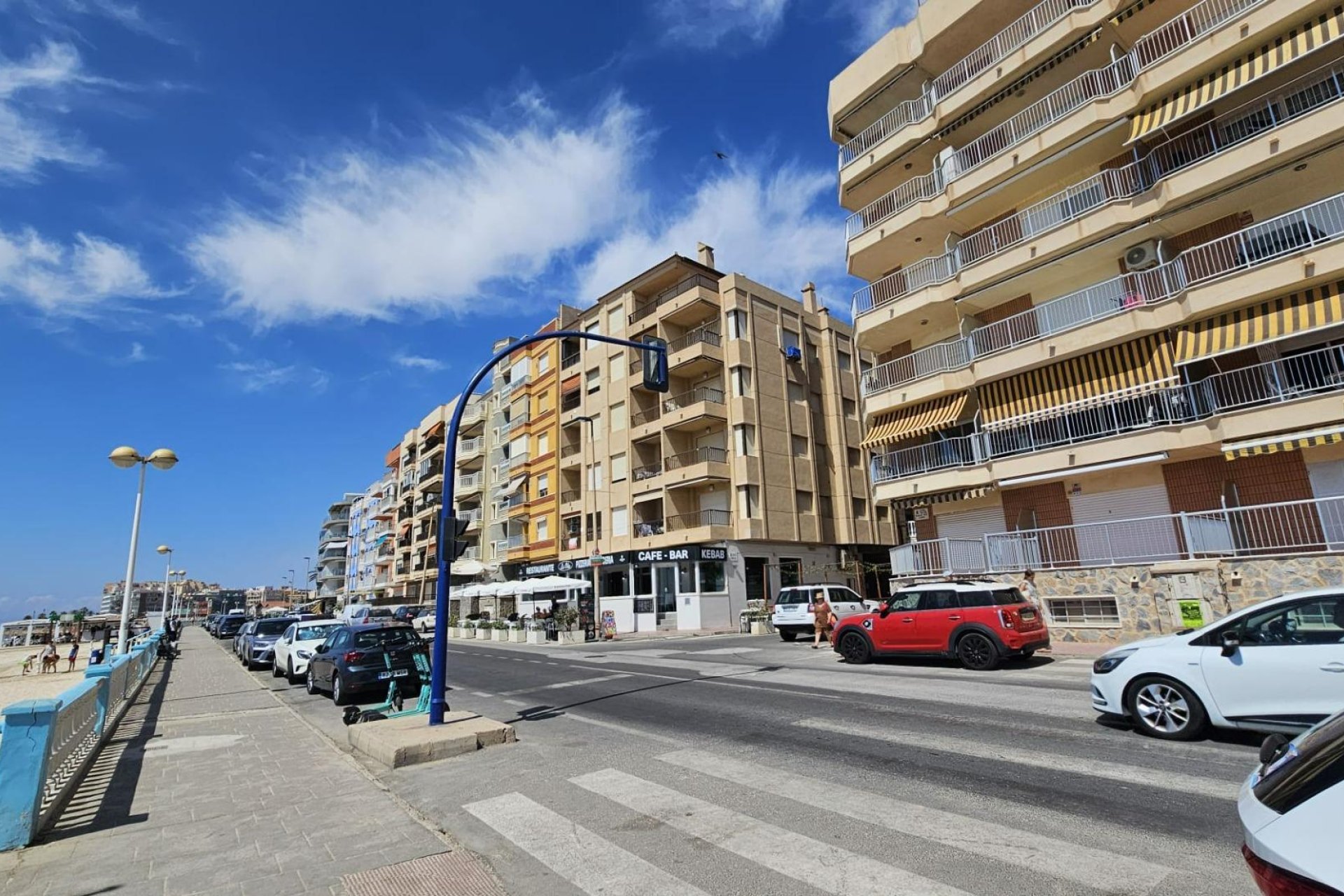 Herverkoop - Appartement -
Torrevieja - Playa de los Locos