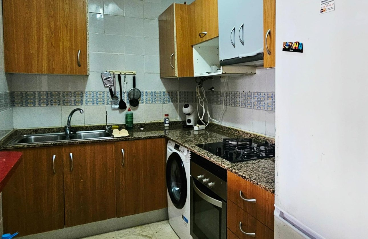 Herverkoop - Appartement -
Torrevieja - Playa de los Locos
