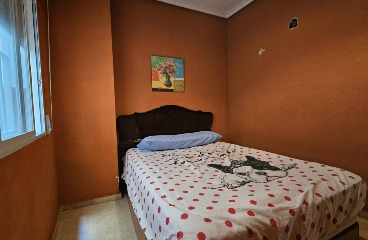 Herverkoop - Appartement -
Torrevieja - Playa de los Locos