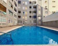 Herverkoop - Appartement -
Torrevieja - Playa de los Locos