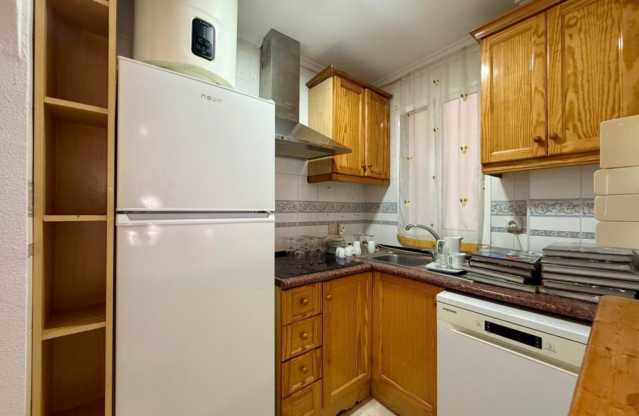 Herverkoop - Appartement -
Torrevieja - Playa de los Locos