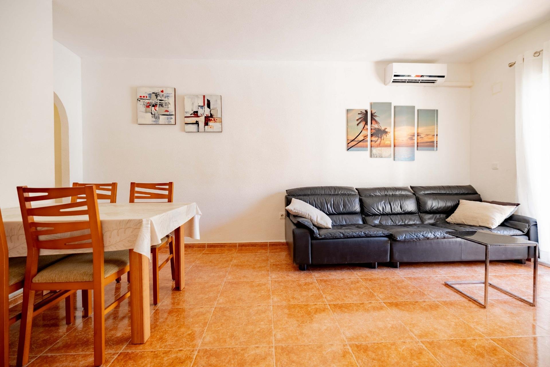 Herverkoop - Appartement -
Torrevieja - Playa de los Locos