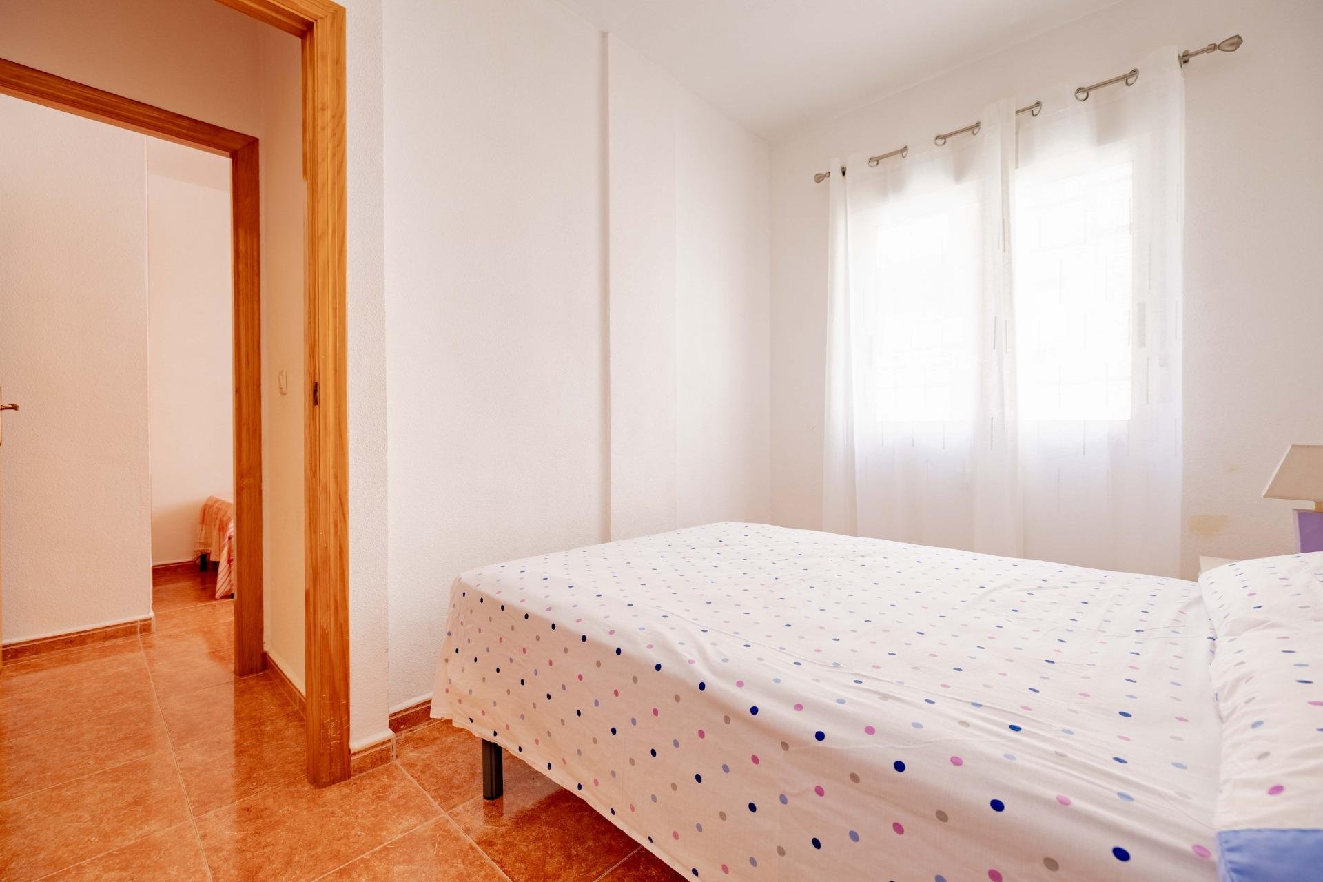 Herverkoop - Appartement -
Torrevieja - Playa de los Locos