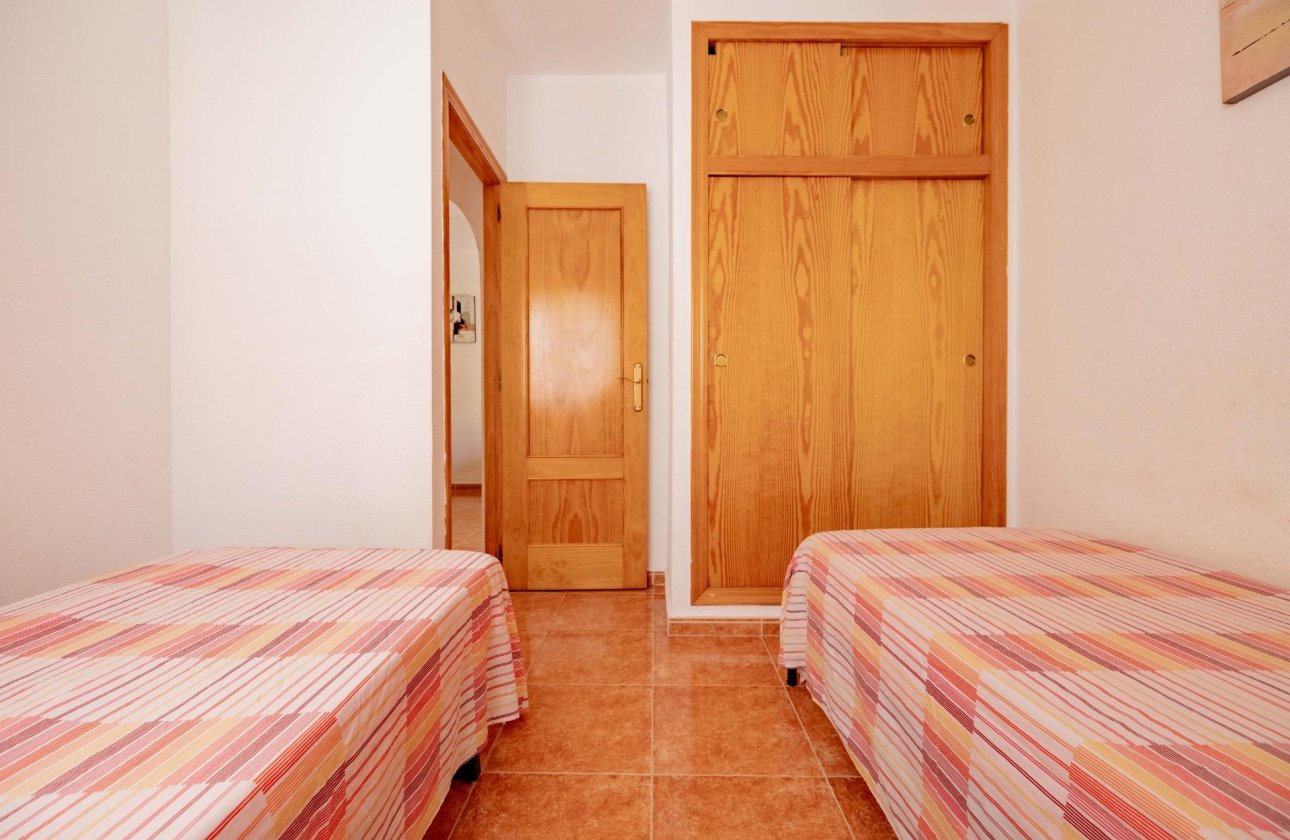 Herverkoop - Appartement -
Torrevieja - Playa de los Locos