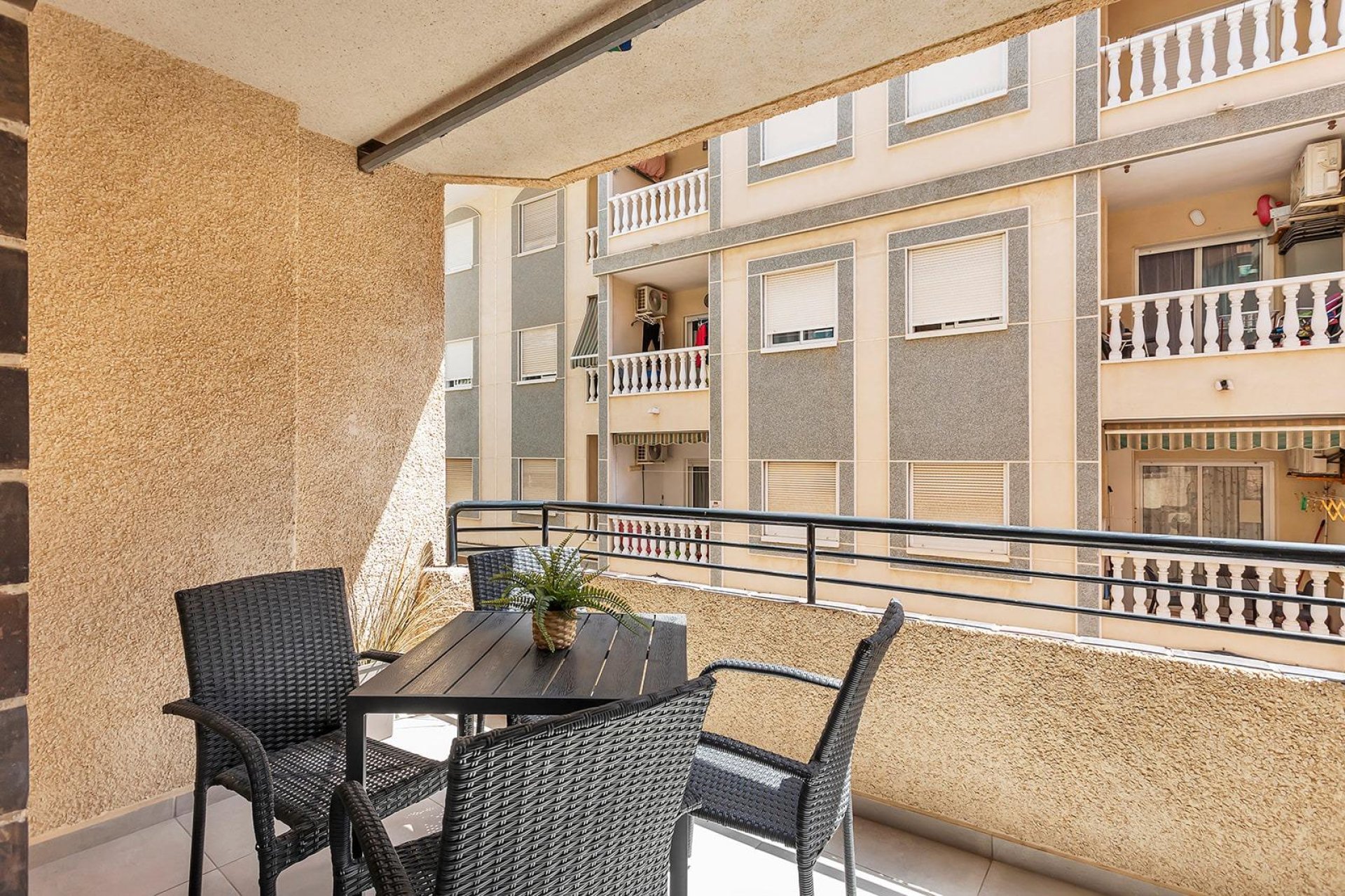 Herverkoop - Appartement -
Torrevieja - Playa de los Locos