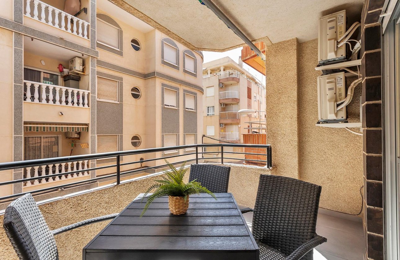 Herverkoop - Appartement -
Torrevieja - Playa de los Locos