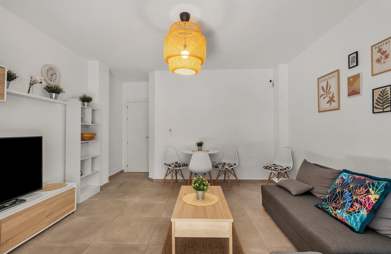 Herverkoop - Appartement -
Torrevieja - Playa de los Locos