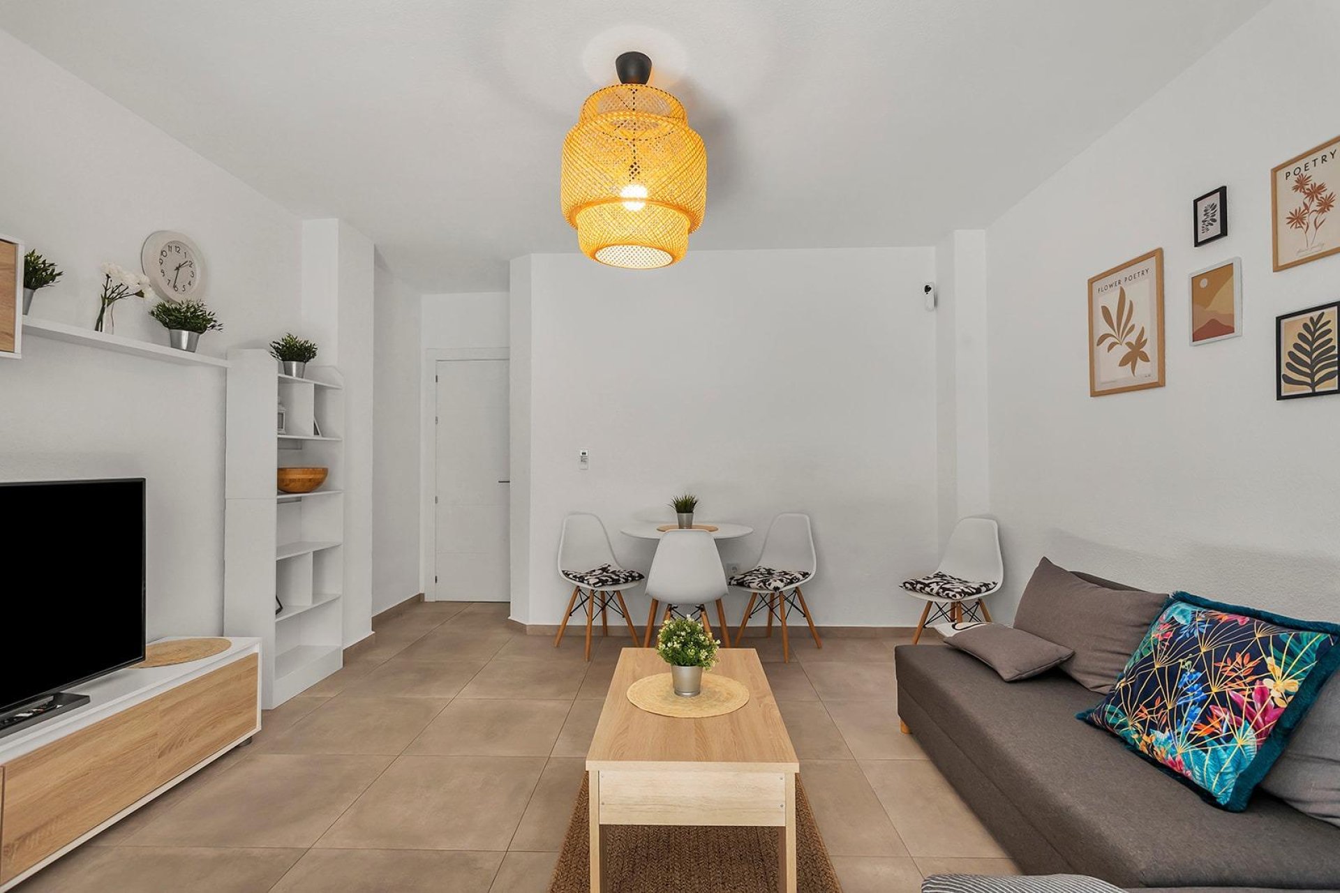 Herverkoop - Appartement -
Torrevieja - Playa de los Locos