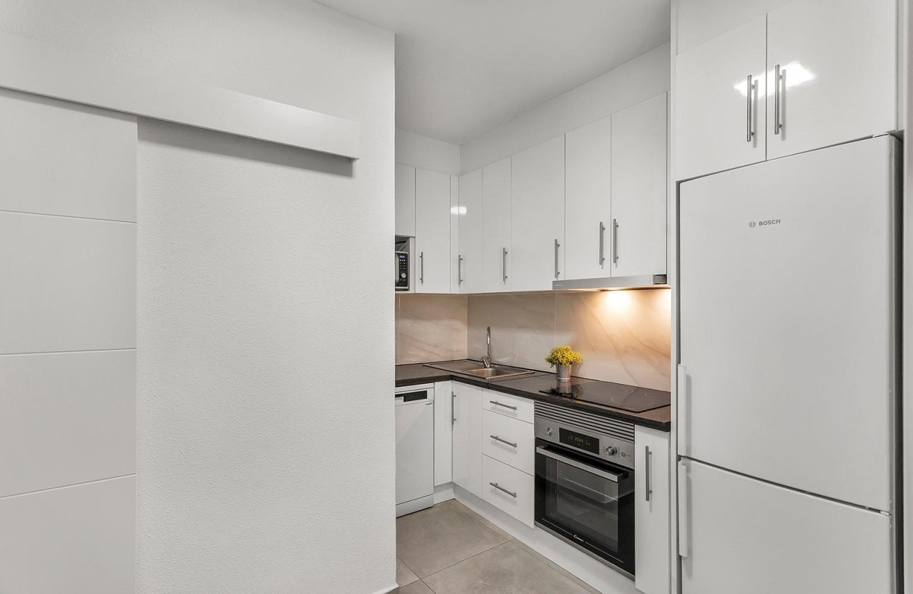 Herverkoop - Appartement -
Torrevieja - Playa de los Locos