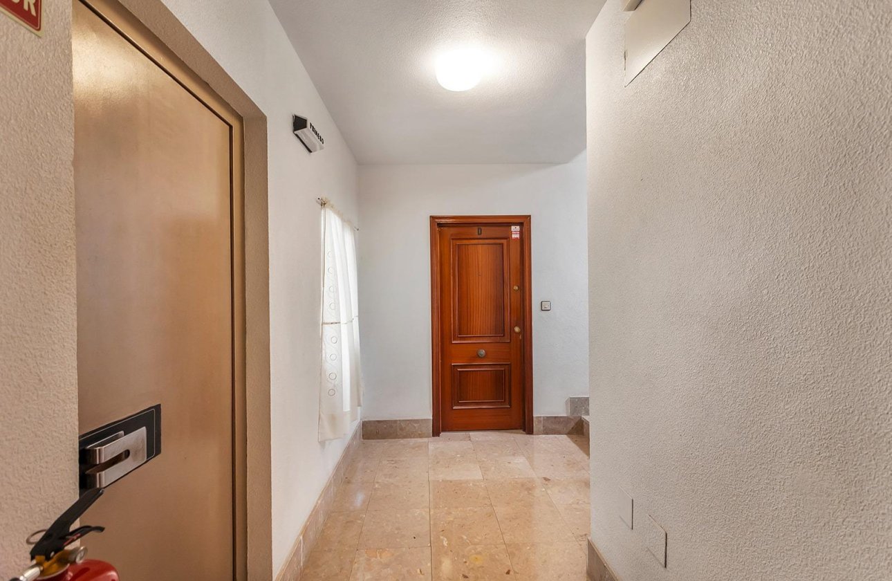 Herverkoop - Appartement -
Torrevieja - Playa de los Locos