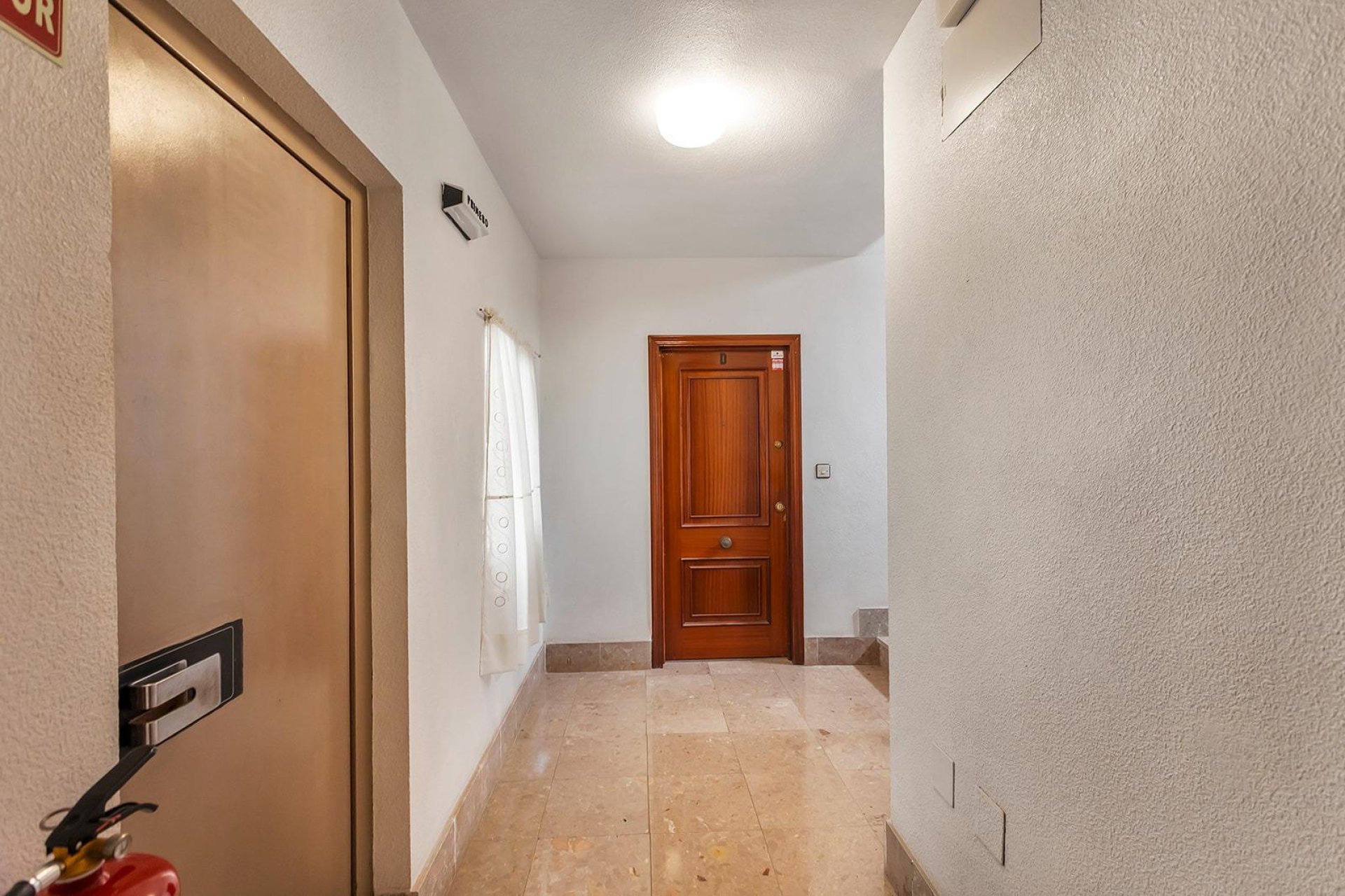 Herverkoop - Appartement -
Torrevieja - Playa de los Locos