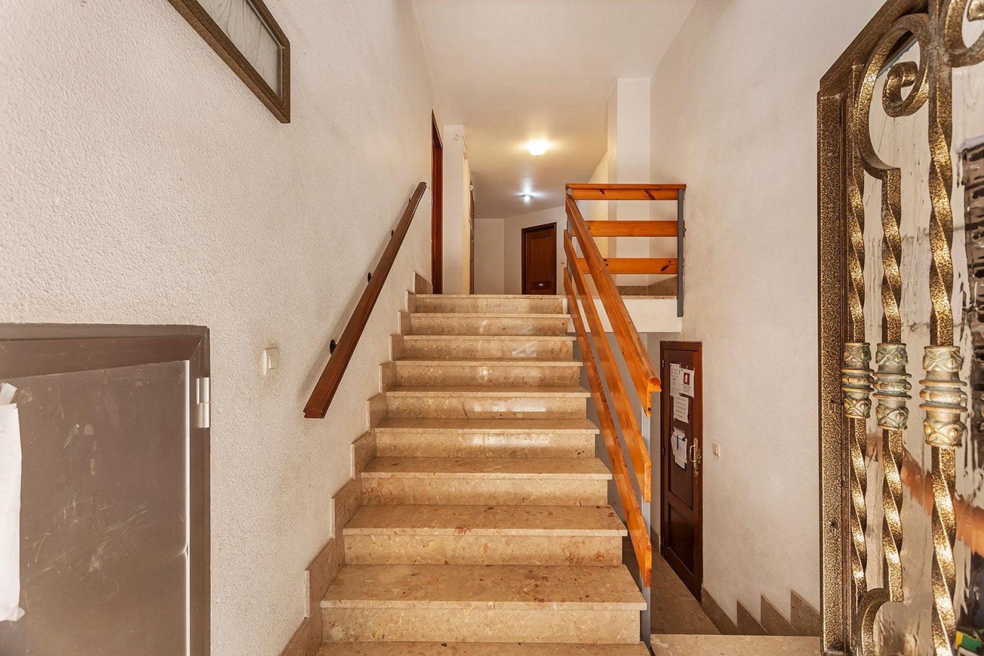 Herverkoop - Appartement -
Torrevieja - Playa de los Locos