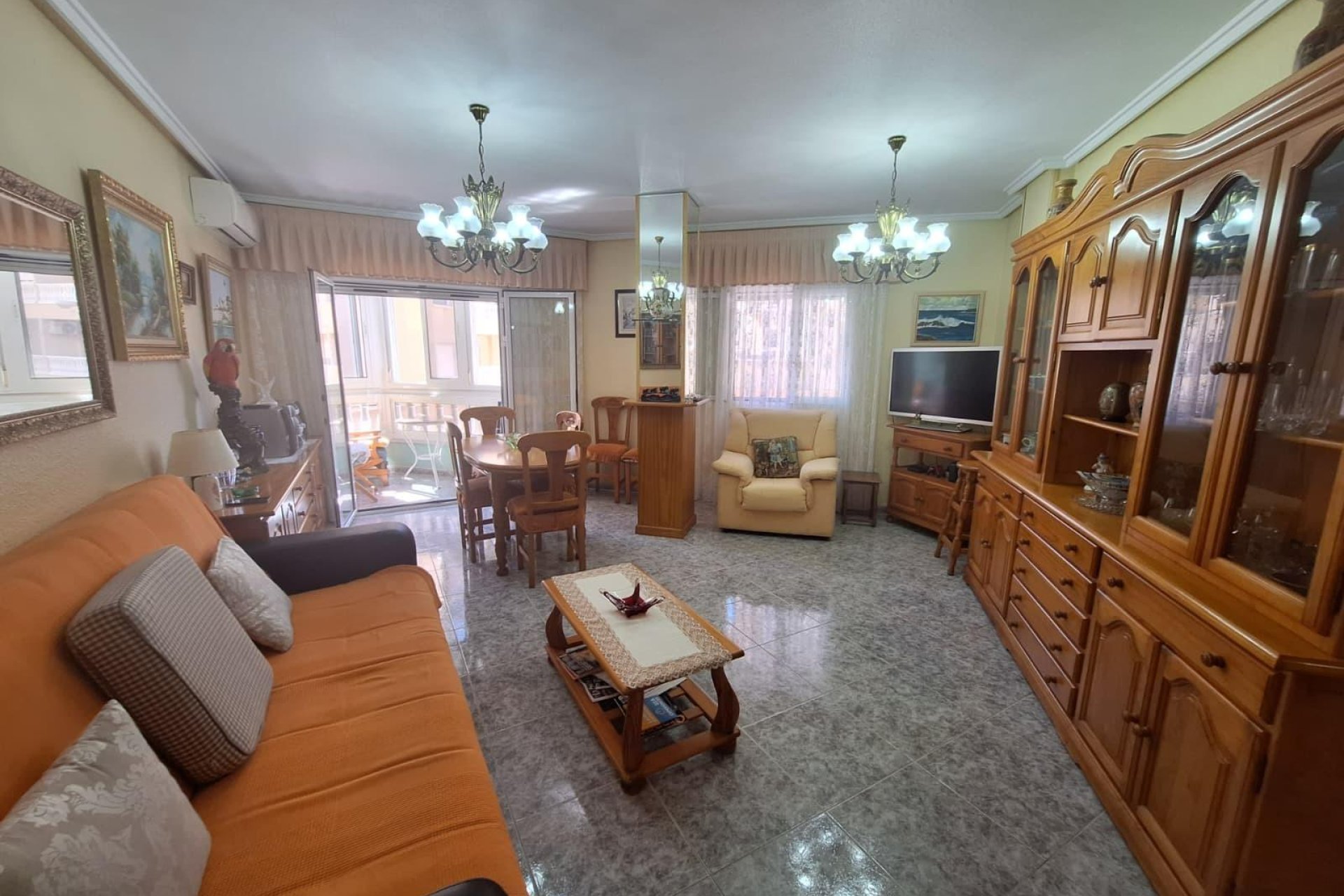 Herverkoop - Appartement -
Torrevieja - Playa de los Locos