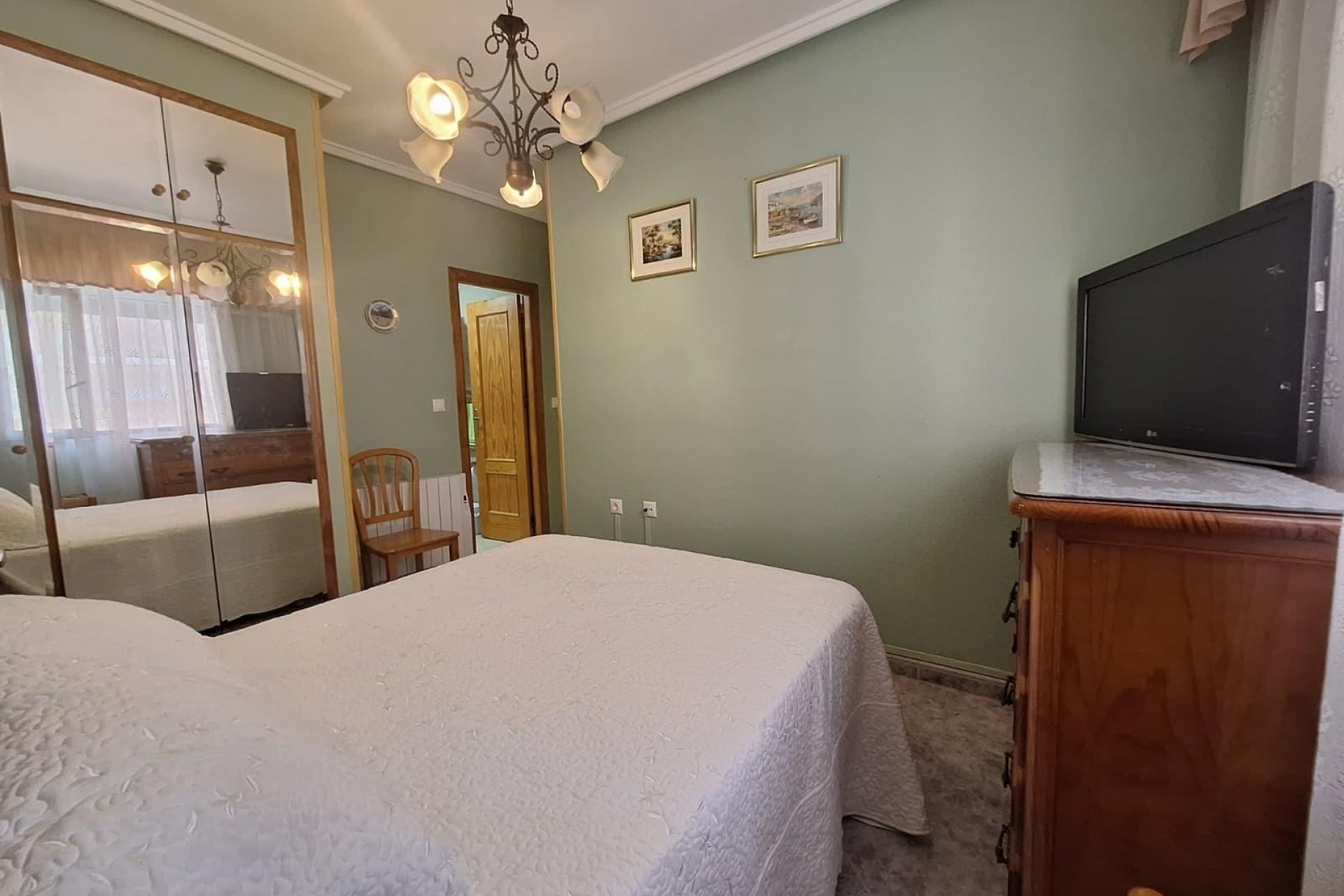 Herverkoop - Appartement -
Torrevieja - Playa de los Locos