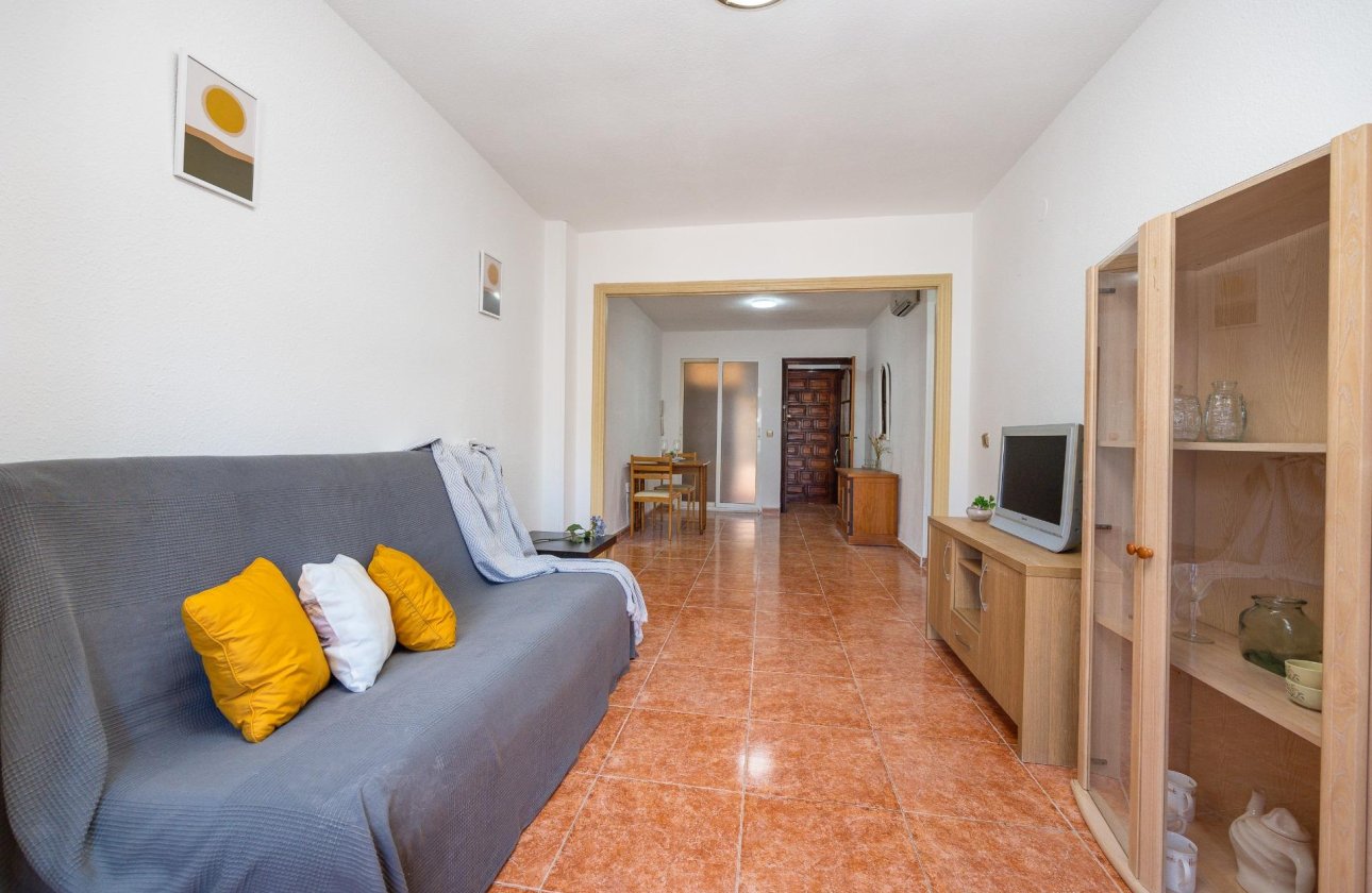 Herverkoop - Appartement -
Torrevieja - Playa De Los Naufragos