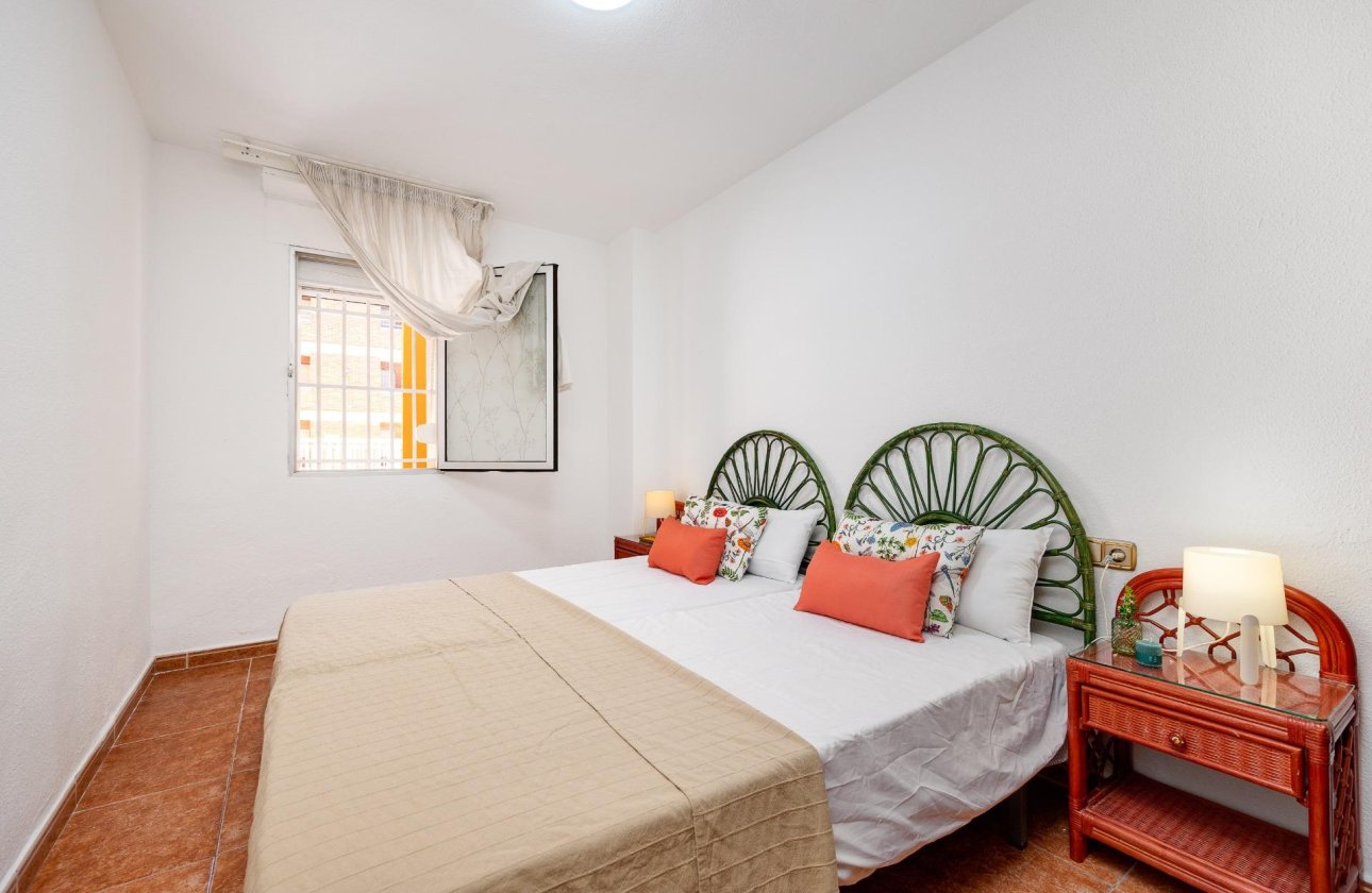 Herverkoop - Appartement -
Torrevieja - Playa De Los Naufragos