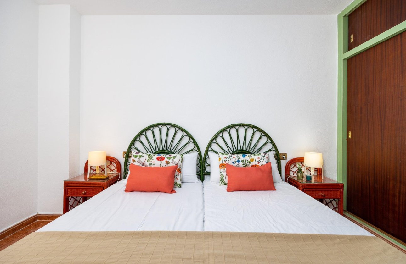 Herverkoop - Appartement -
Torrevieja - Playa De Los Naufragos