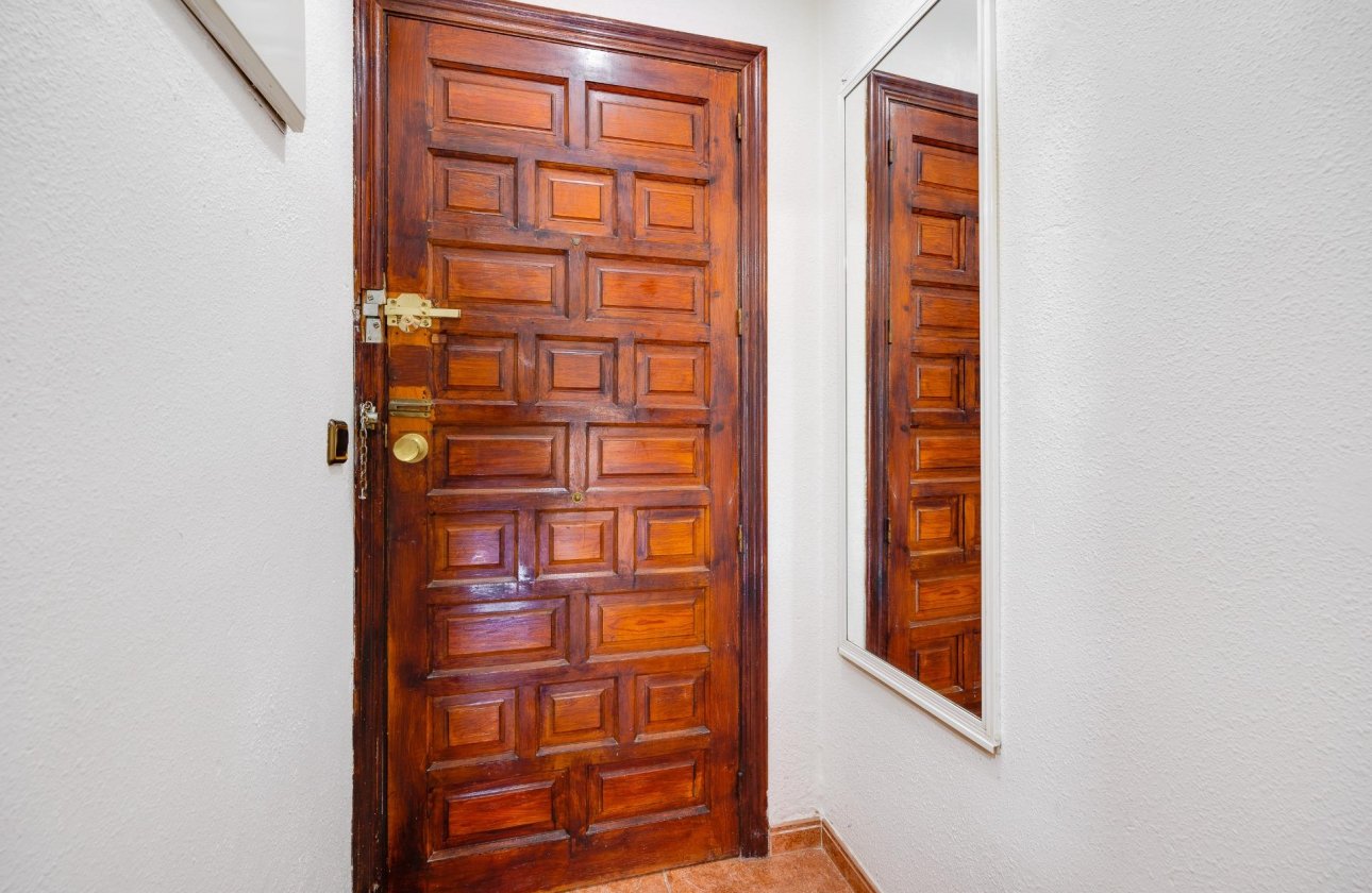 Herverkoop - Appartement -
Torrevieja - Playa De Los Naufragos