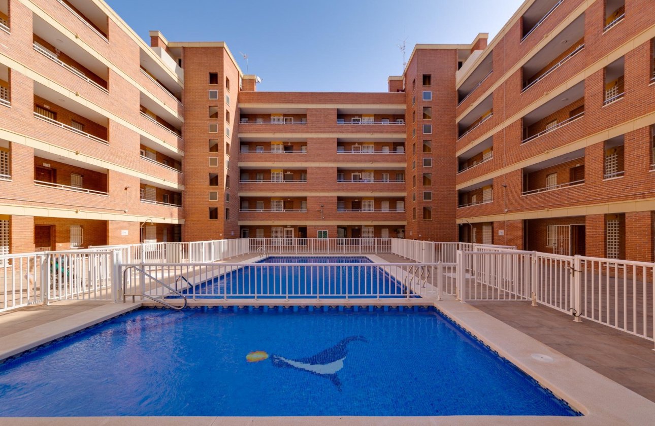 Herverkoop - Appartement -
Torrevieja - Playa De Los Naufragos