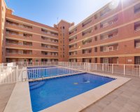 Herverkoop - Appartement -
Torrevieja - Playa De Los Naufragos