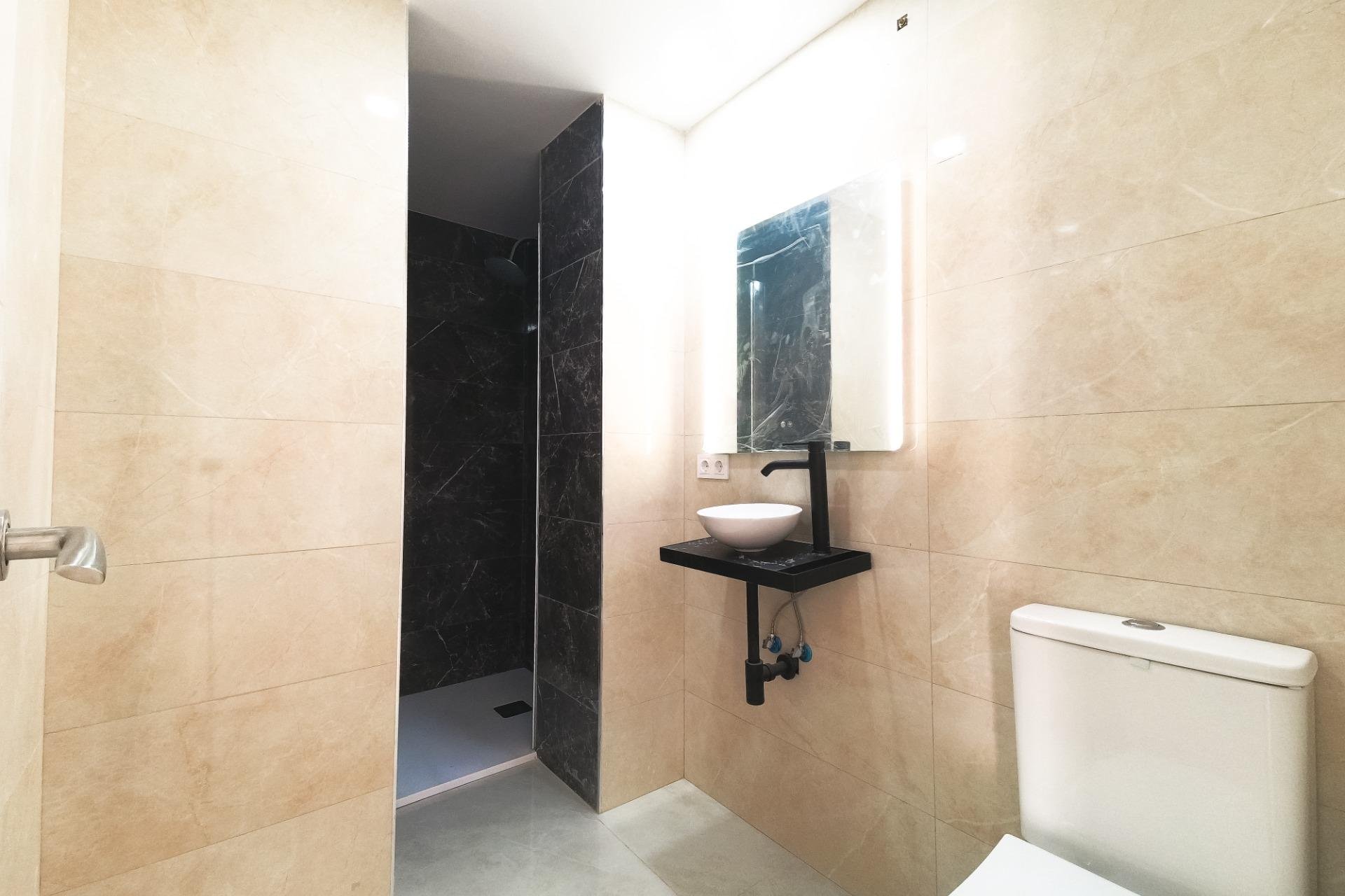 Herverkoop - Appartement -
Torrevieja - Playa De Los Naufragos