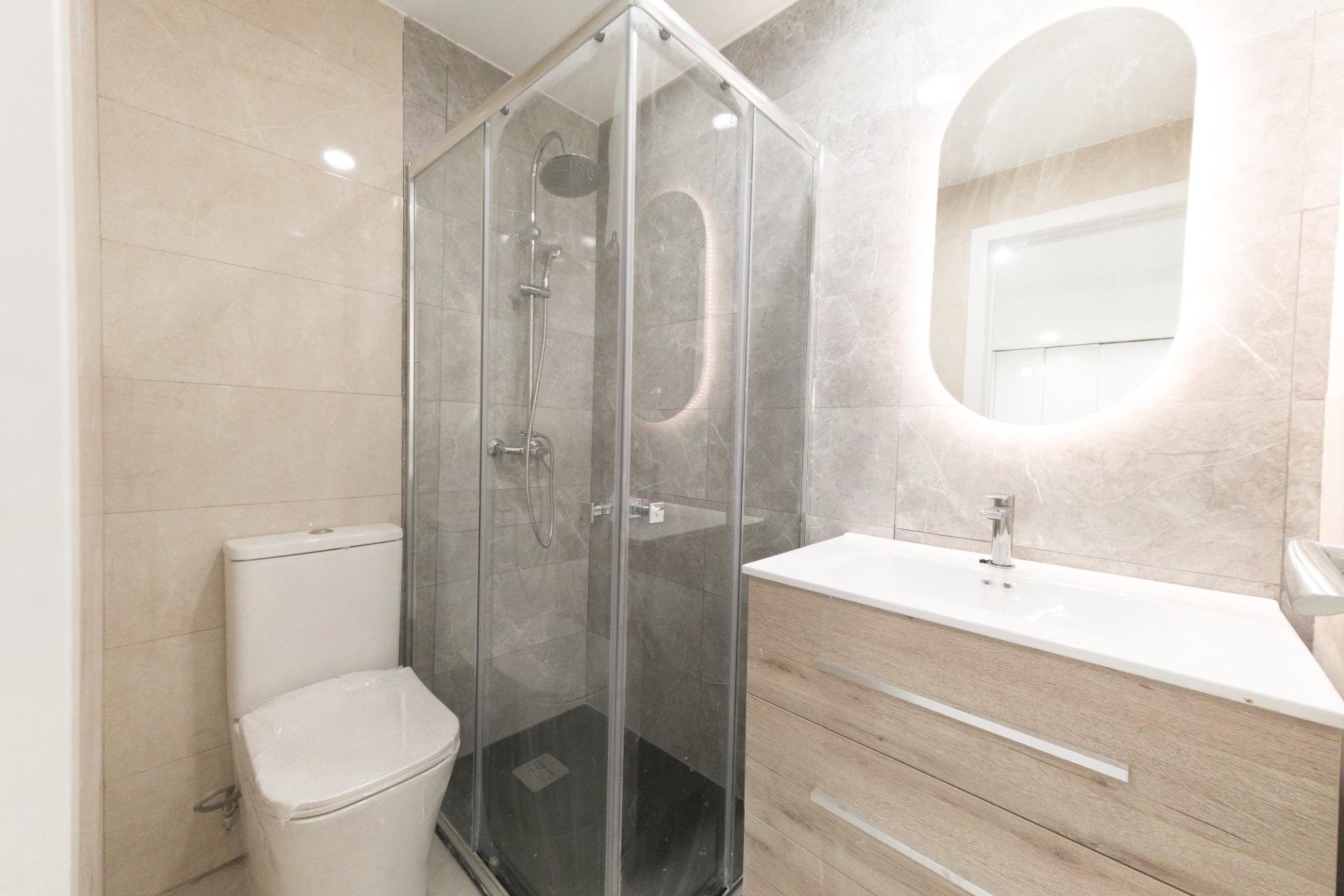 Herverkoop - Appartement -
Torrevieja - Playa De Los Naufragos