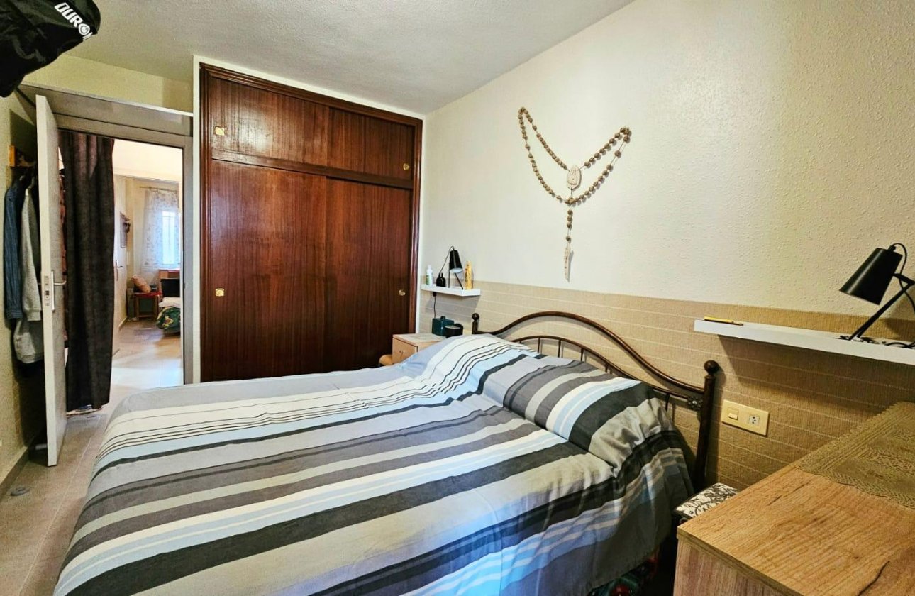 Herverkoop - Appartement -
Torrevieja - Playa De Los Naufragos