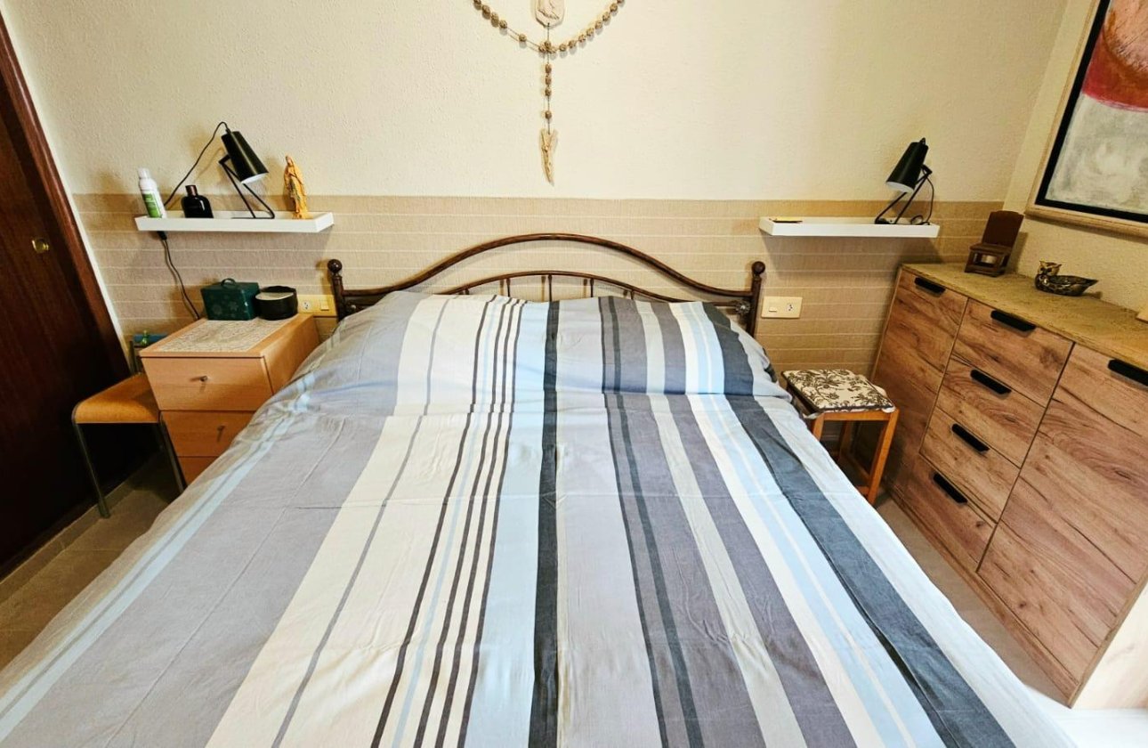 Herverkoop - Appartement -
Torrevieja - Playa De Los Naufragos