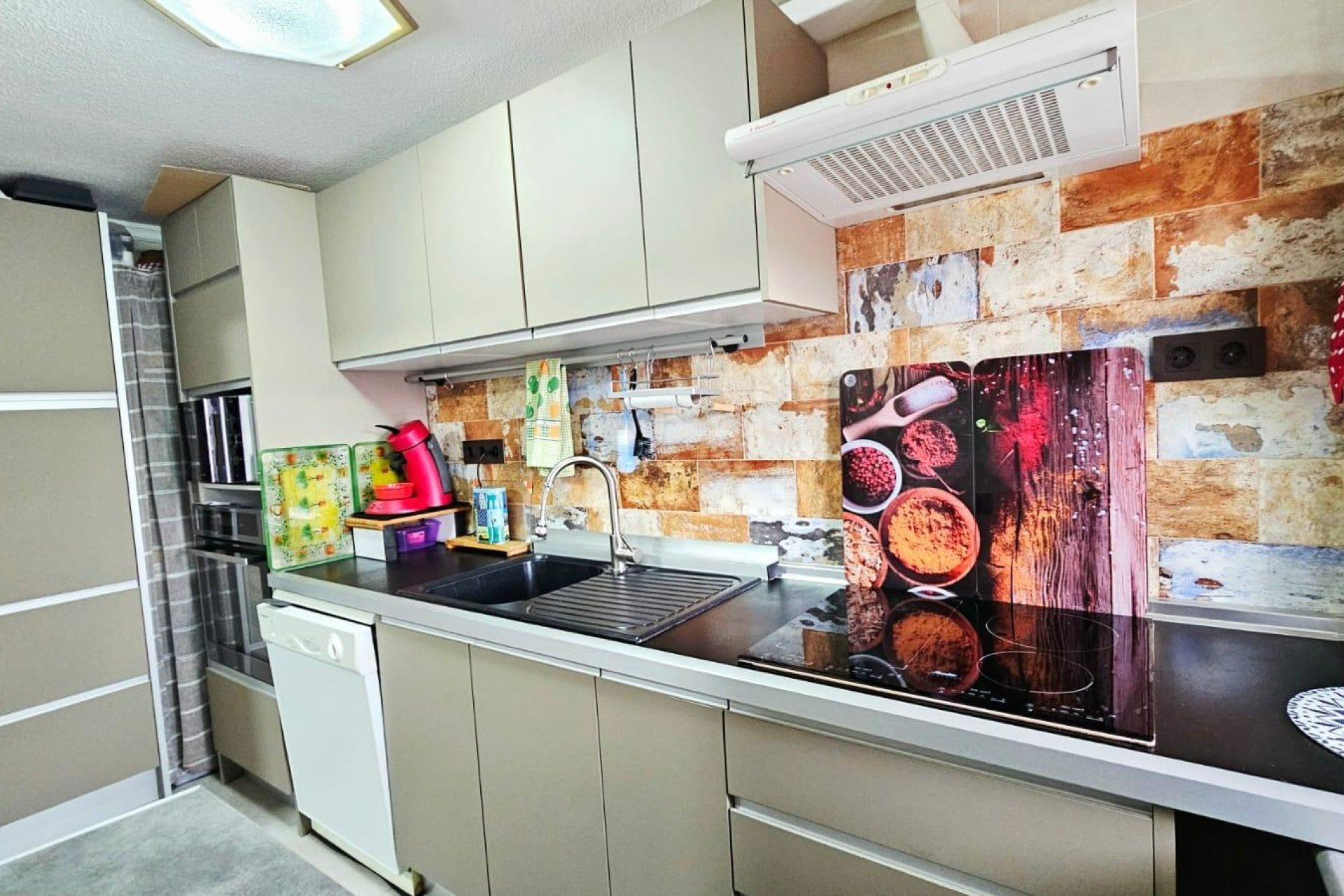 Herverkoop - Appartement -
Torrevieja - Playa De Los Naufragos