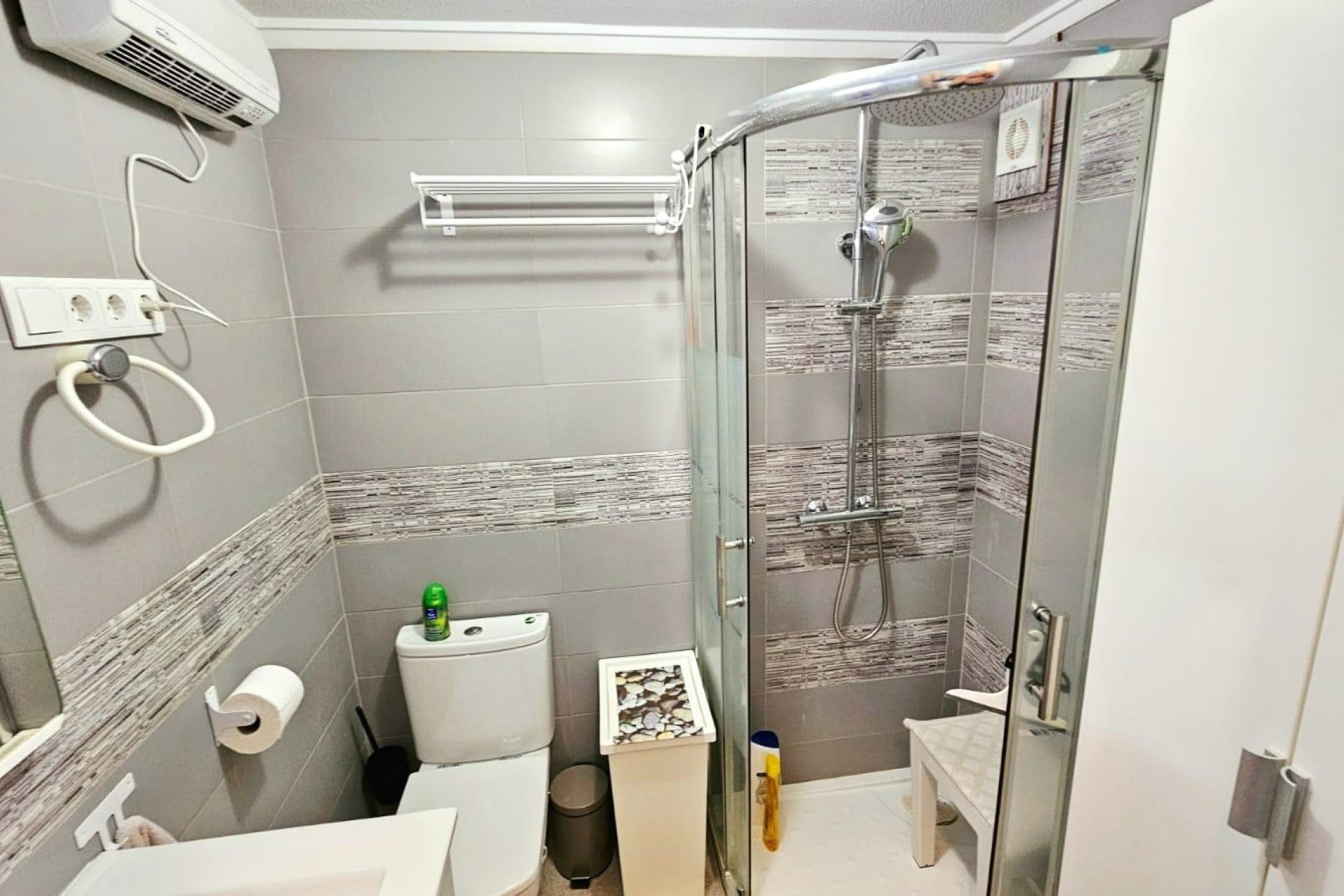 Herverkoop - Appartement -
Torrevieja - Playa De Los Naufragos