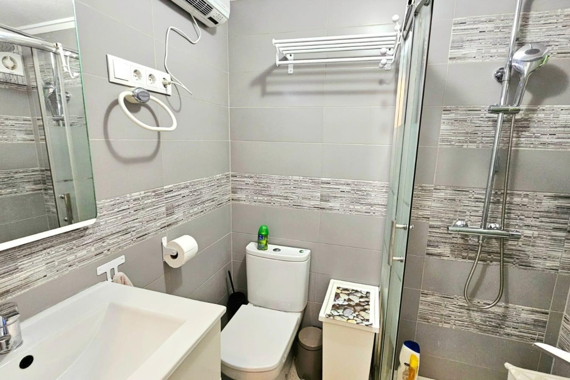 Herverkoop - Appartement -
Torrevieja - Playa De Los Naufragos